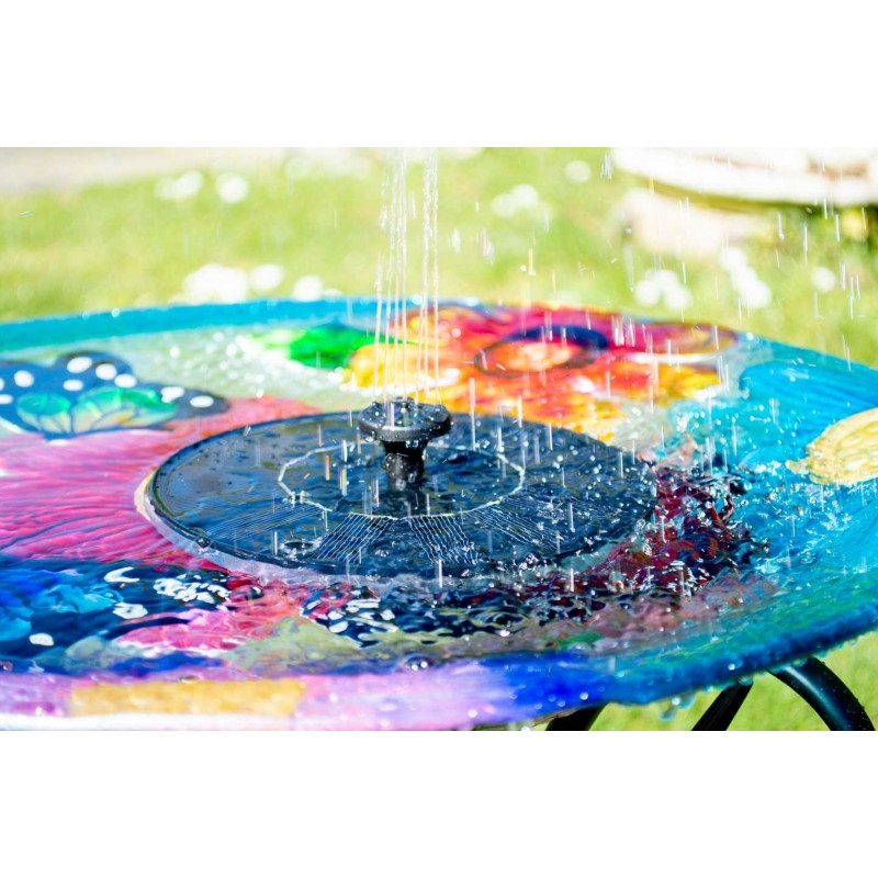 Flytande solcellsfontän