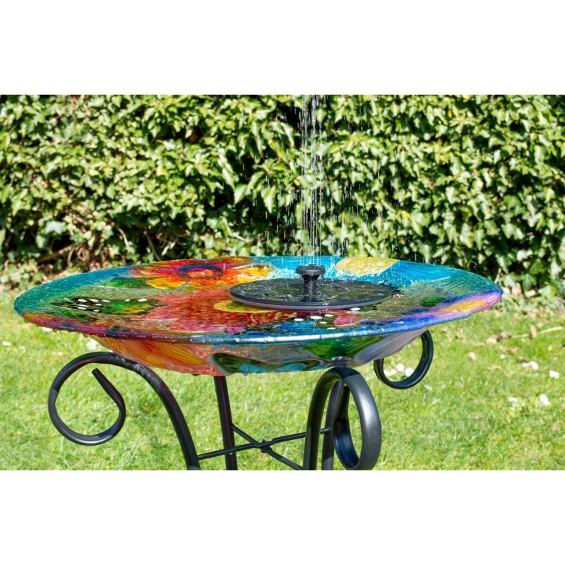 Flytande solcellsfontän