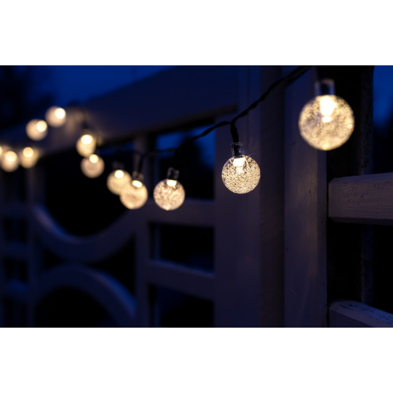 Solcellsdriven ljusslinga